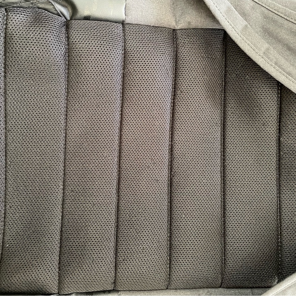 Incase Compass Backpack - Picture 9 of 14